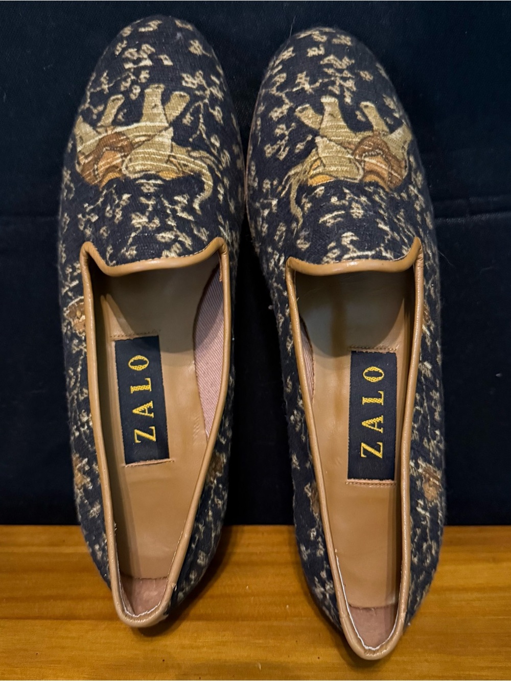 Zalo Knit Flats Elephant Print Size 6M Needlepoint Tapestry